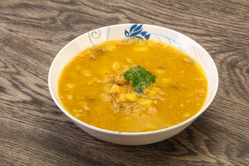 Pea soup with smoked meat