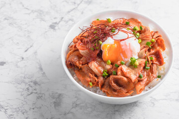 豚キムチどんぶり