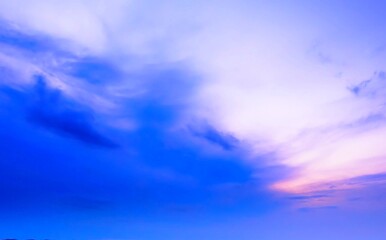 Obraz premium Dusk Sky Background,beautiful sunset sky cloud sunrise in the morning on summer,idyllic peaceful bright nature background