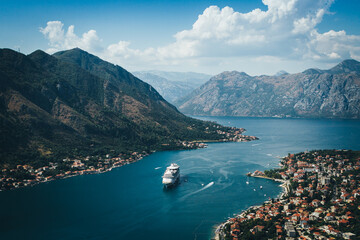 Fototapeta na wymiar view of the Kotor bay