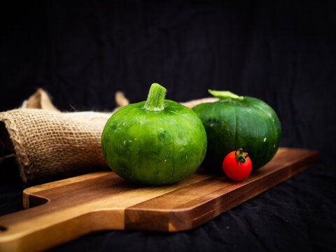 still life with vegetables zapallo zapallitos argentina verdura saludable healhty calabacin zucchini vegetarian 