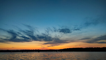 Obraz premium sunset over the river