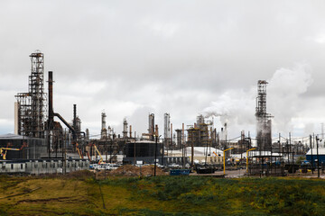 Obraz na płótnie Canvas Oil refinery in Beaumont, Port Arthur, USA.