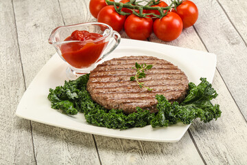 Grilled beef cutlet for burger