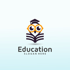 consume educational content logo design