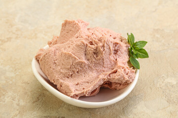Liver pate in the bowl
