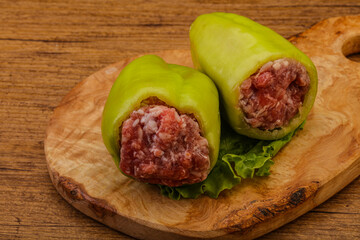 Raw stuffed bell pepper with meat