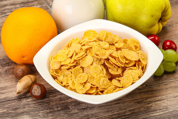 Breakfast with corn flakes and milk