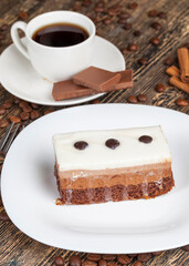 chocolate cake taste and black coffee