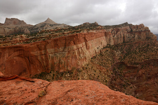 View of eroded rock formations along the  trail to Cassidy's  arch in capitol reef national park, utah