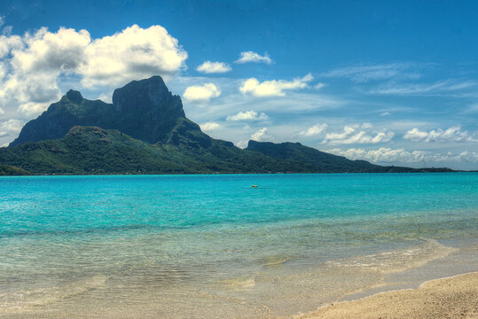 Bora Bora (polyn&eacute;sie fran&ccedil;aise) : plage du motu Piti Aau