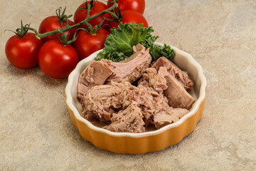 Canned tuna fillet in the bowl