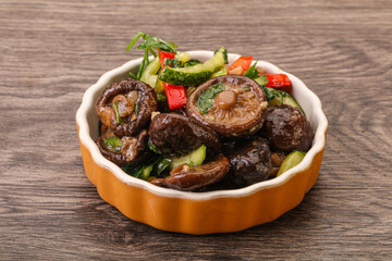 Marinated shiitake mushrooms with herbs