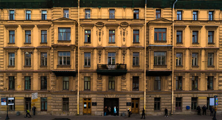 Fototapeta na wymiar Classical architecture of St. Petersburg (walls, windows, doors).