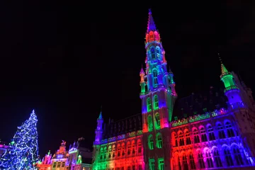 Foto op Plexiglas 2018 Light show of Christmas market at City Hall, Grand-Place, Brussels, Belgium © momo11353