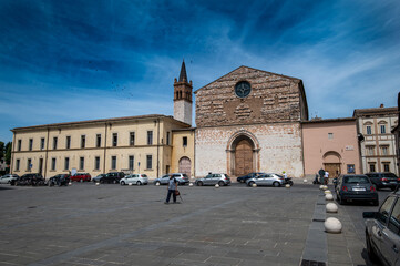 Fototapeta na wymiar foligno and the church of San Domenico in the city center