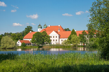 Fototapeta na wymiar famous conference and culture location Kloster Seeon, at the island in the lake, bavaria