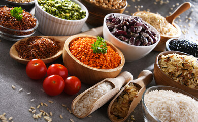 Composition with different kinds of dry food products