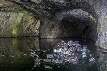 Fototapeta premium Underground marble workings in Ruskeala Park in Karelia