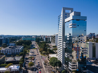 Avenida Cândido de Abreu no Centro Cívico em Curitiba, Paraná. Esta avenida liga a Praça Tiradentes ao Palácio Iguaçu, centro do governo do estado. 