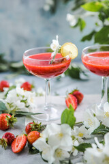 Strawberry daiquiri with a lime slice