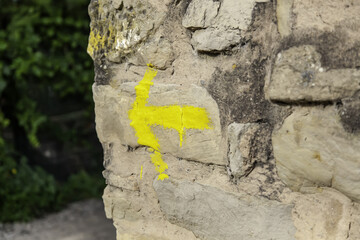 Yellow arrow for pilgrims