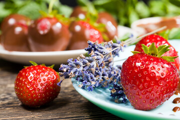red delicious strawberries