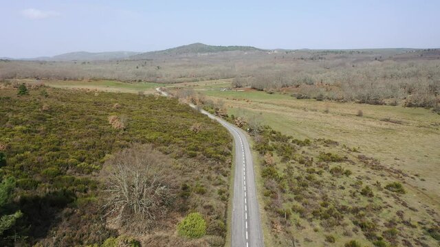 carretera vista a&eacute;rea video 4k bruto