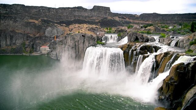 Shoshone Waterfalls in Twin Falls, Idaho
