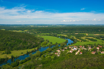 Fototapeta premium Landschaft im Doubs in Frankreich