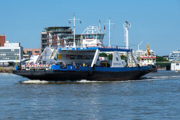 Fototapeta premium Schiff Fähre Bremerhaven Hafen