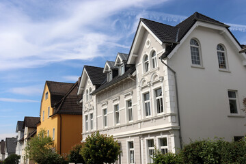 Fototapeta na wymiar Historische Fassaden im Altbauviertel im Bielefelder Westen, Bielefeld, NRW, Germany
