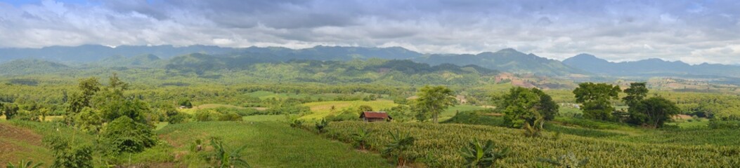 Obraz premium panorama of the mountains in rainy season