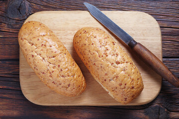 Bread with grains