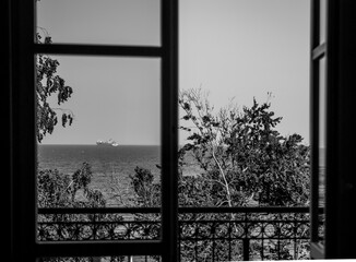patrząc na Bałtyk przez okno 1