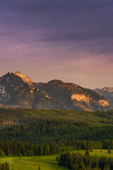 Obraz premium Sunset in Scenic Tatras Mountains in Poland