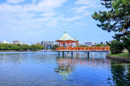 初夏の大濠公園　浮見堂　福岡県福岡市　Ohori Park in early summer Ukimido Fukuoka-ken Fukuoka city