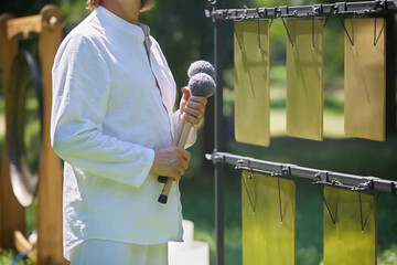 A musical instrument for playing religious music in shamanistic or Buddhist temples.