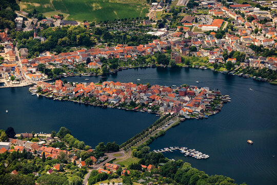 Malchow, Altstadt, Mecklenburg-Vorpommern, Deutschland, Luftaufnahme aus dem Flugzeug 