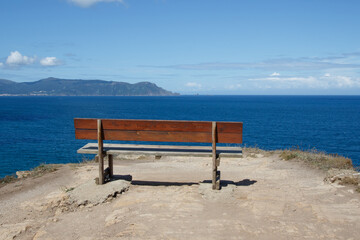 El banco con vistas al mar 