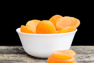 dehydrated dried ripe apricots