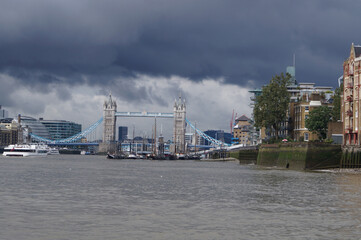 tower bridge in london