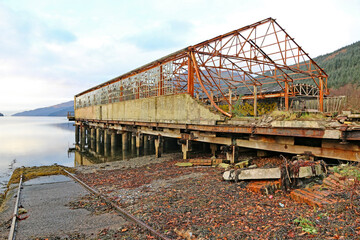 Obraz premium Derelict Warehouse by Loch Long, Scotland