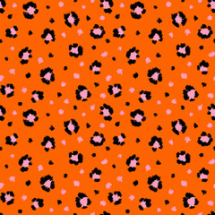 Leopard seamless pattern with brush stroke texture. Fashion stylish natural background. Vector animal skin print.