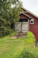 driveway to old wooden barn