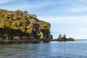 Fototapeta na wymiar Split Apple Rock - granite rock formation in Abel Tasman National Park, South Island, New Zealand