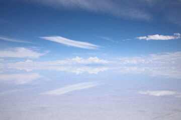 Fototapeta premium View of Salar de Uyuni salt flat, Bolivia