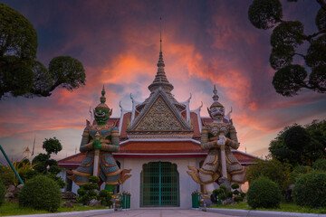 Wat Arun Ratchawaram Ratchaworamawihan , Bankok ,Thailand