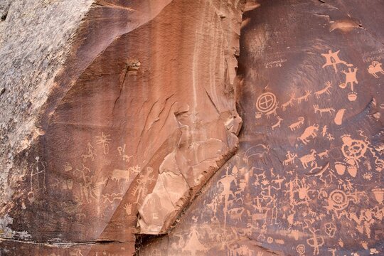 the ancient native american newspaper rock petroglyphs, near canyonlands national park, utah