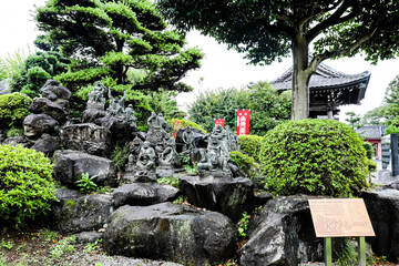宝持寺、鴻巣市、寺社仏閣、祈願、祈祷、境内、本堂、埼玉県、墓地、墓、羅漢、18羅漢石仏像